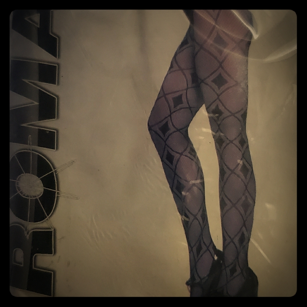 Roma Diamond Print Stockings